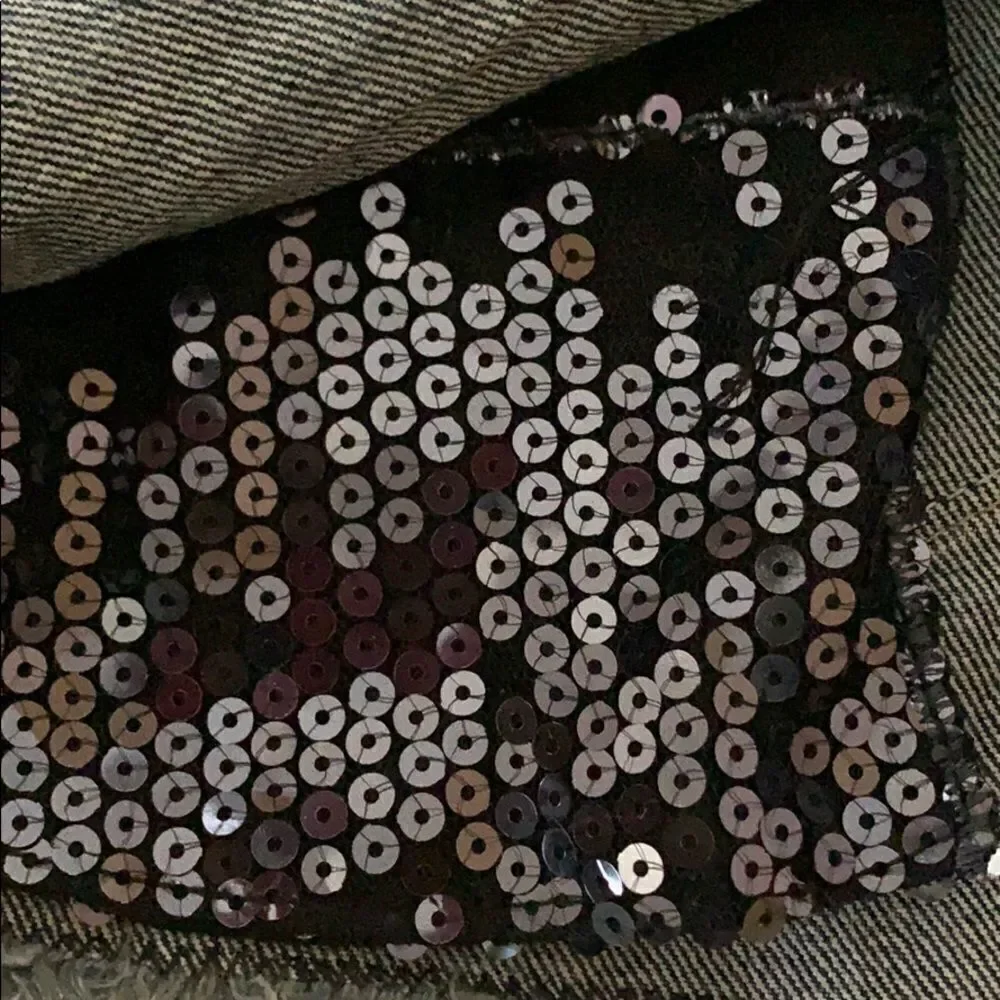 N/A black bottom